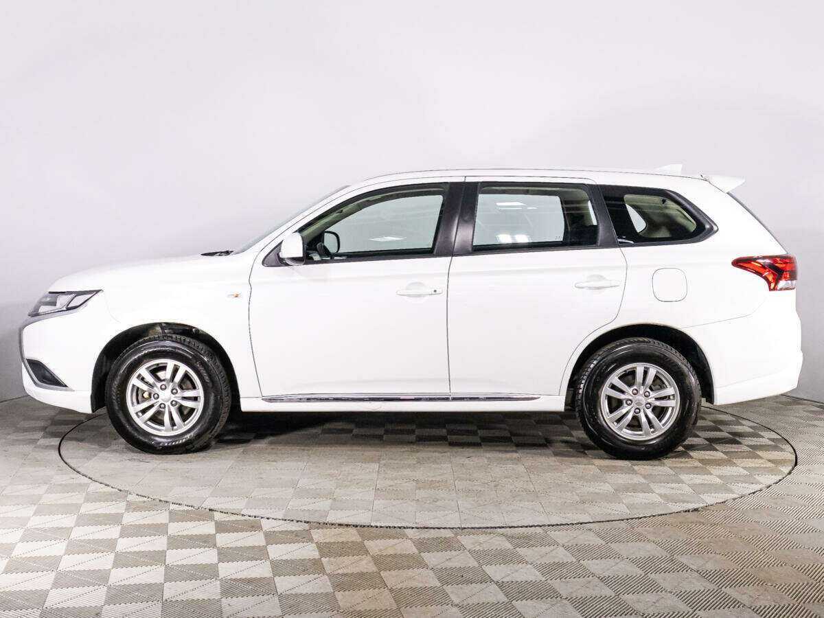 Mitsubishi Outlander, 2022 - 17 063 км. | Фото №8