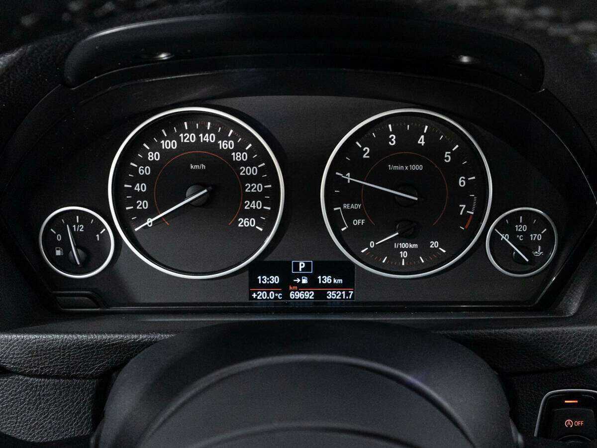 BMW 3 серии 320i xDrive, 2018 Фото №12