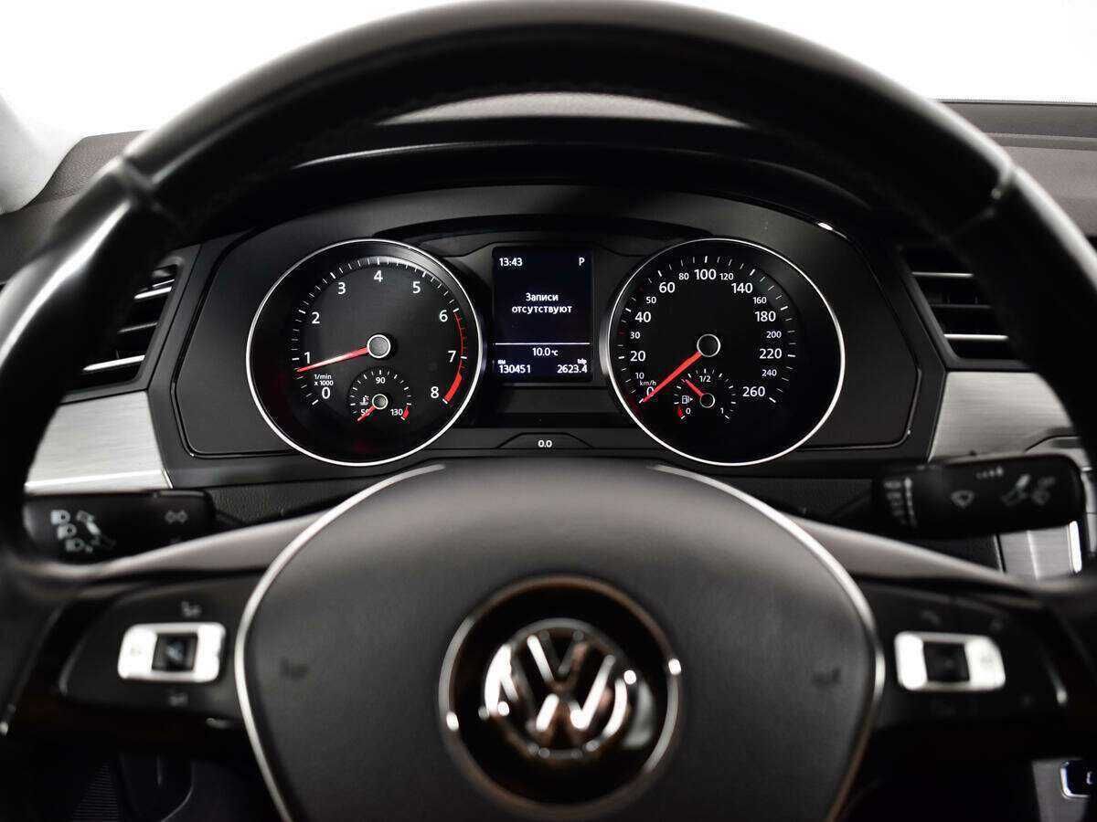 Volkswagen Passat, 2017 Фото №11