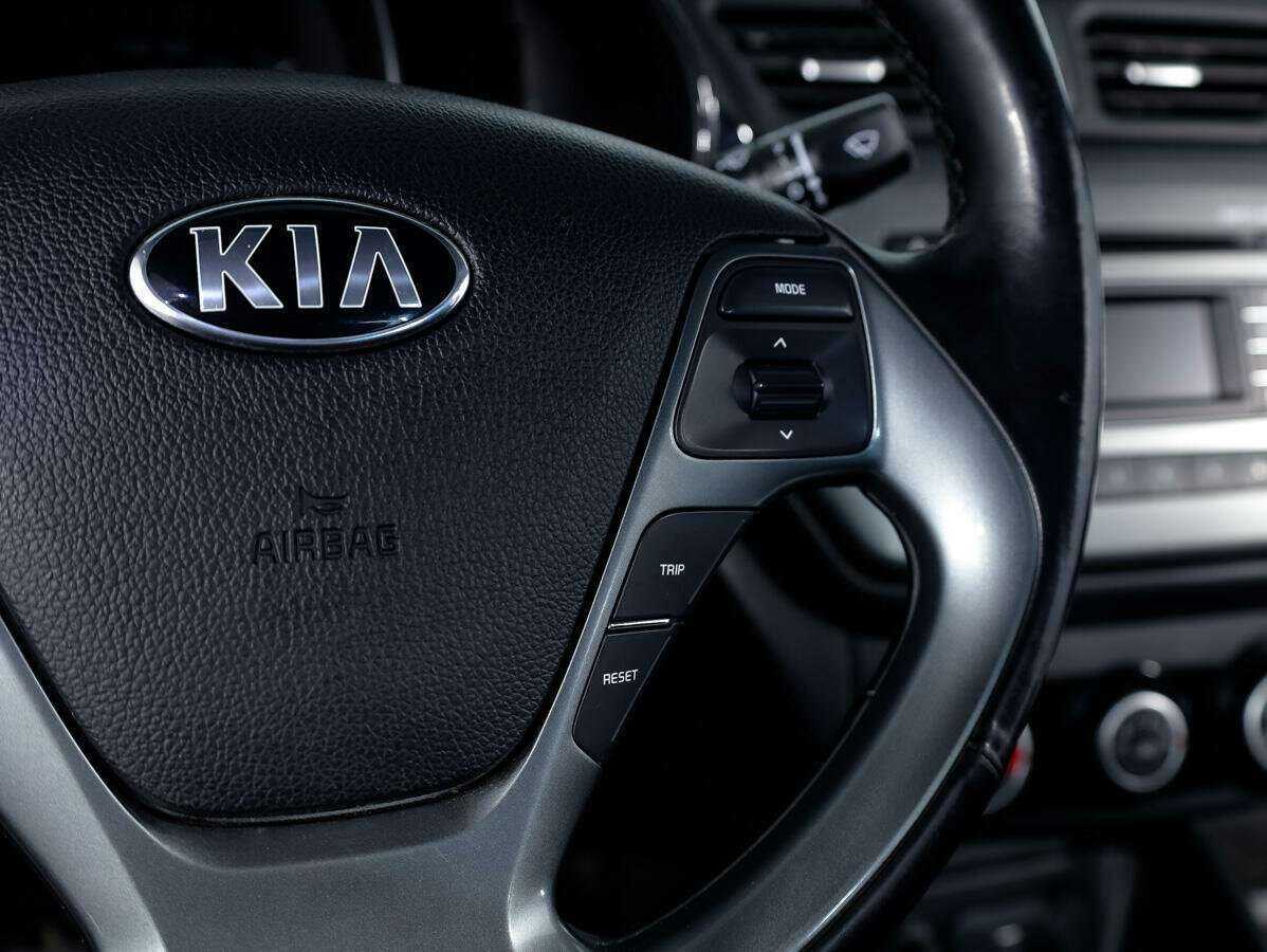 Kia Rio, 2017 Фото №18