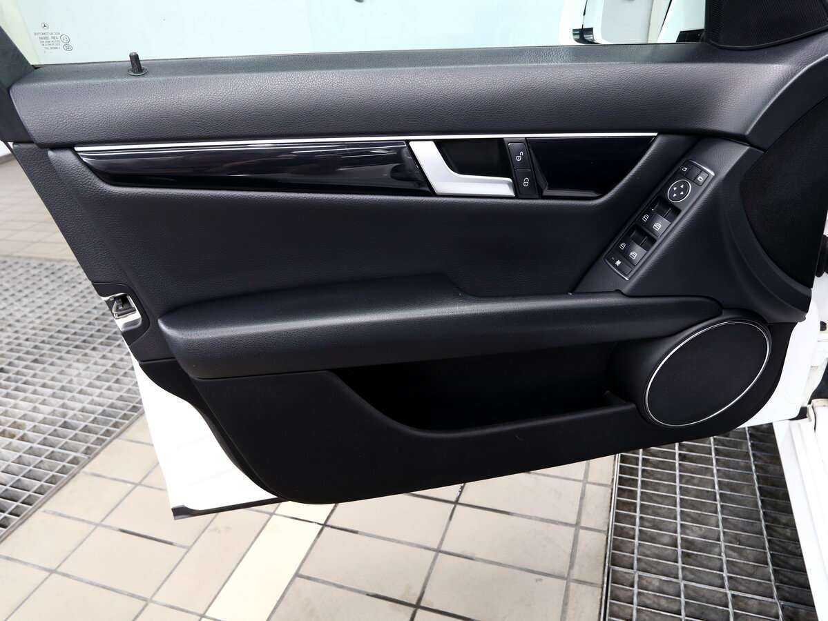 Mercedes-Benz C-Класс 180, 2012 Фото №8