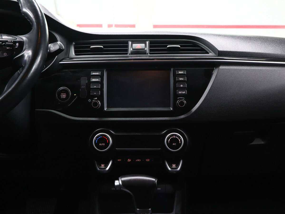 Kia Rio X-Line, 2018 Фото №16