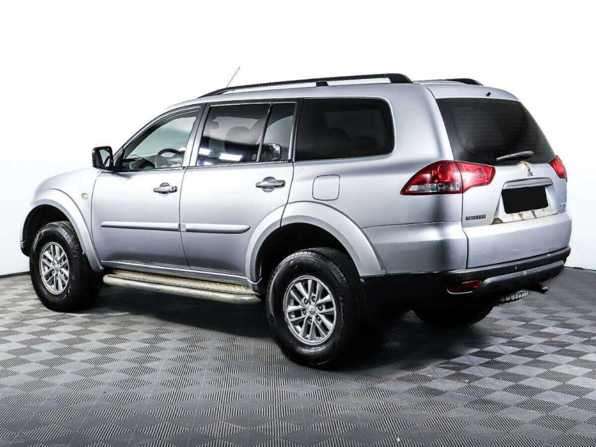 Mitsubishi Pajero Sport, 2014 Фото №7
