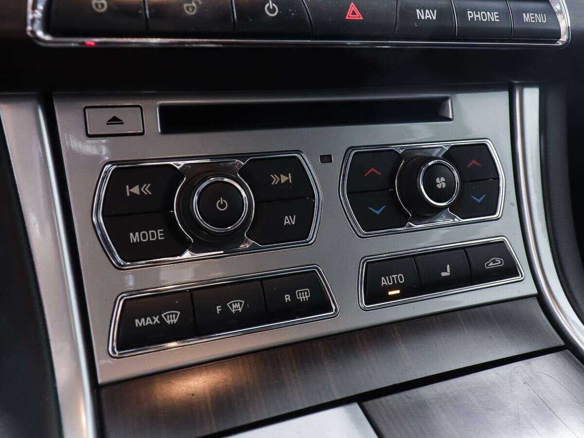 Jaguar XF, 2013 Фото №21