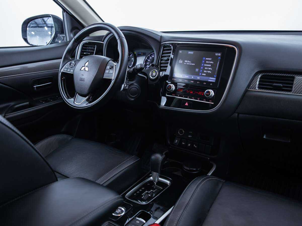 Mitsubishi Outlander, 2021 Фото №9