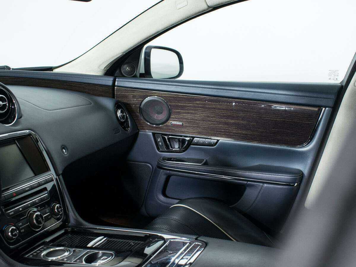 Jaguar XJ, 2014 Фото №17