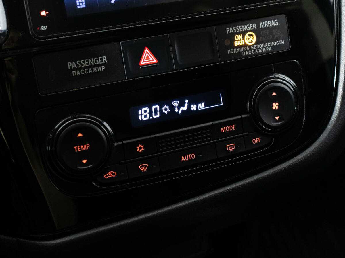 Mitsubishi Outlander, 2017 Фото №18