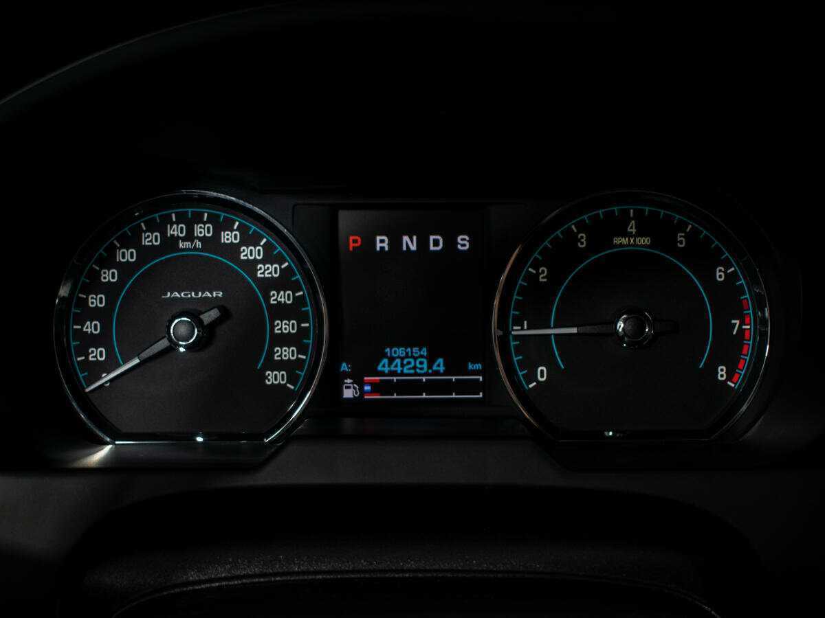 Jaguar XF, 2013 Фото №11