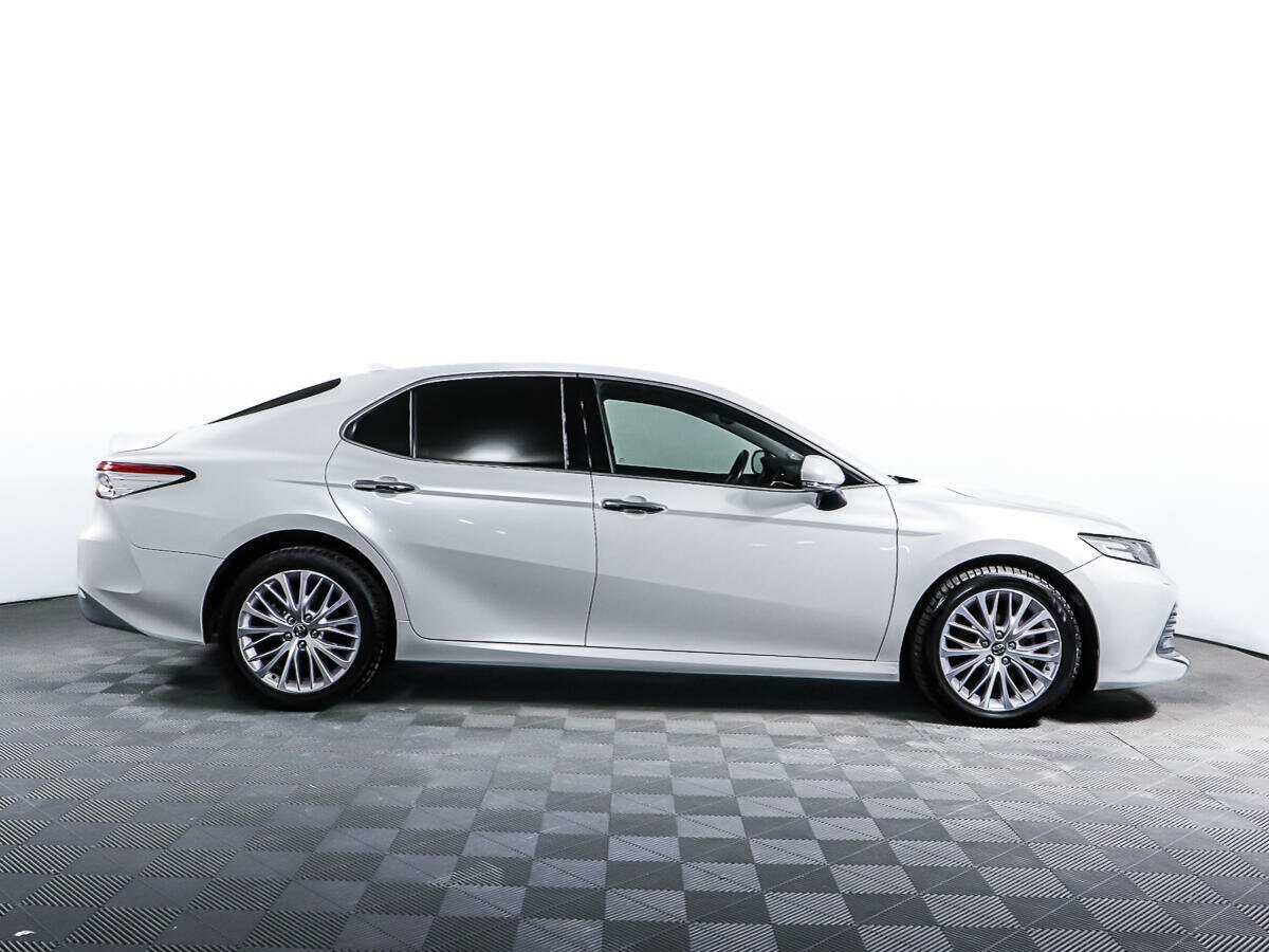 Toyota Camry, 2018 - 62 503 км. | Фото №4