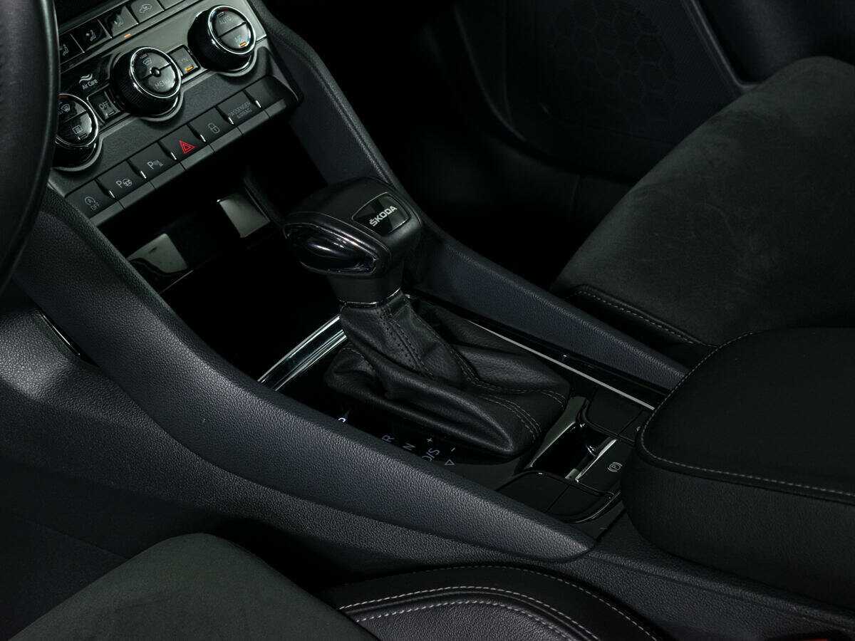 Skoda Karoq, 2020 Фото №16