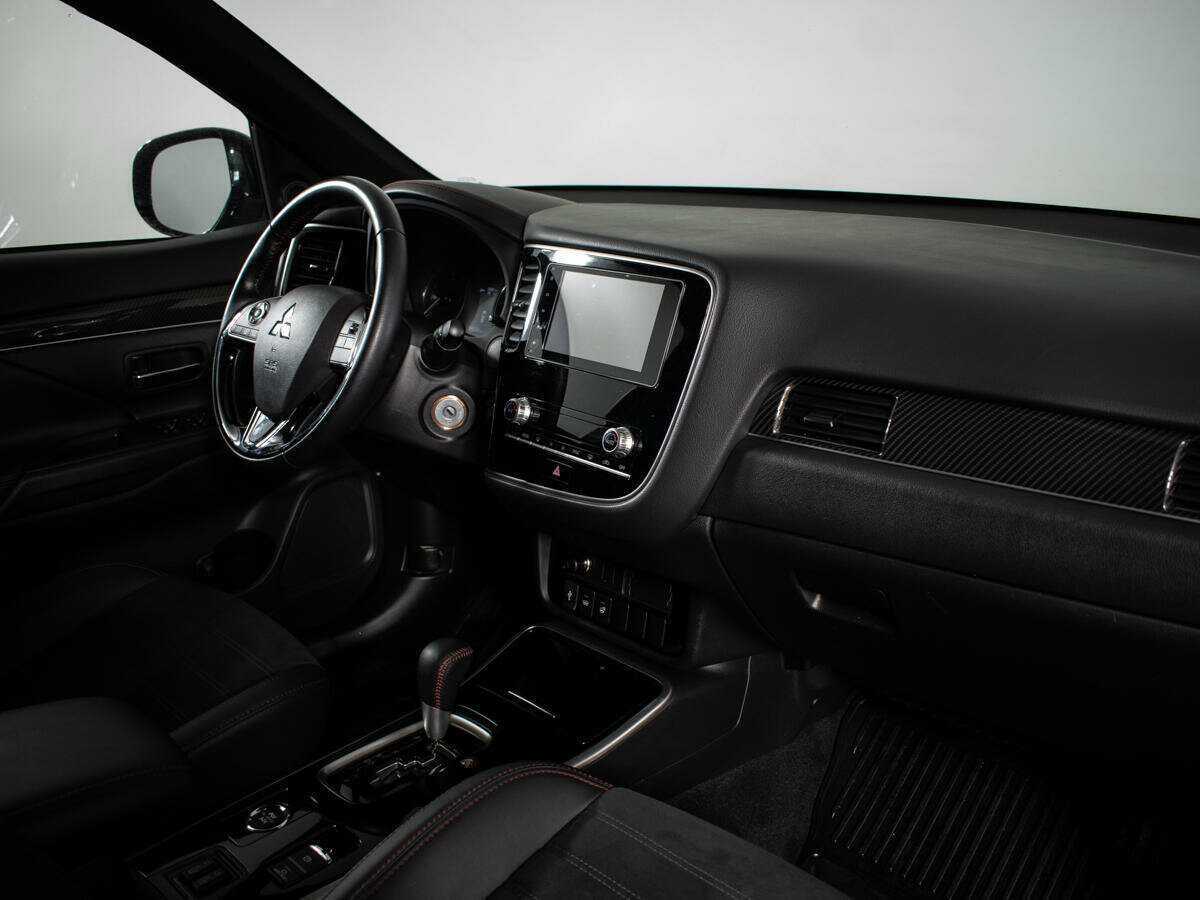 Mitsubishi Outlander, 2021 - 43 633 км. | Фото №7