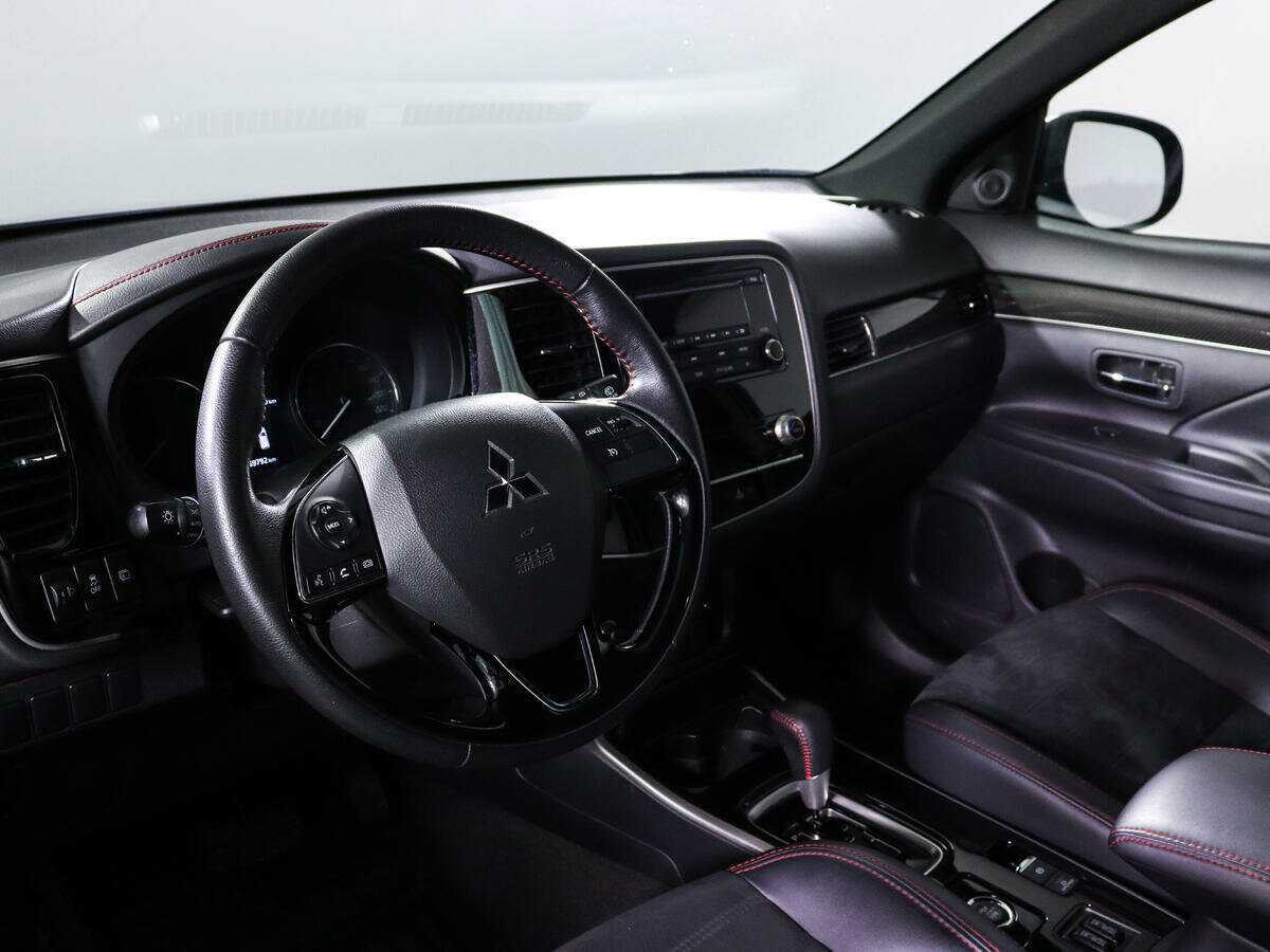 Mitsubishi Outlander, 2020 Фото №12