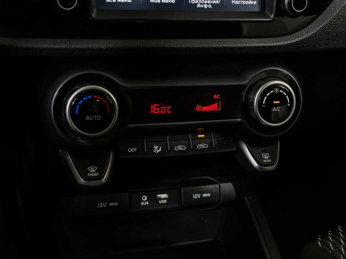 Kia Rio, 2018 Фото №15