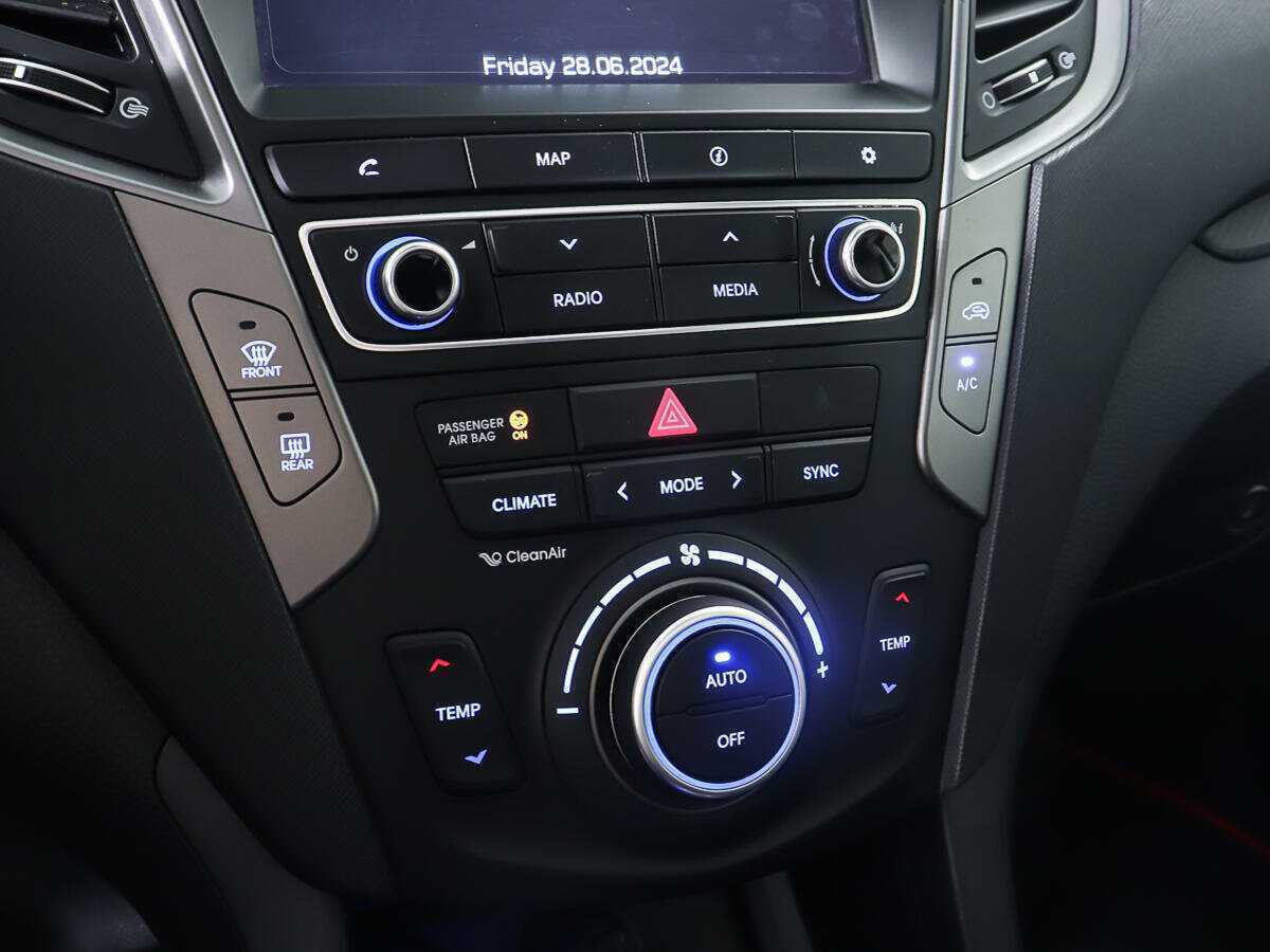 Hyundai Santa Fe, 2015 Фото №19