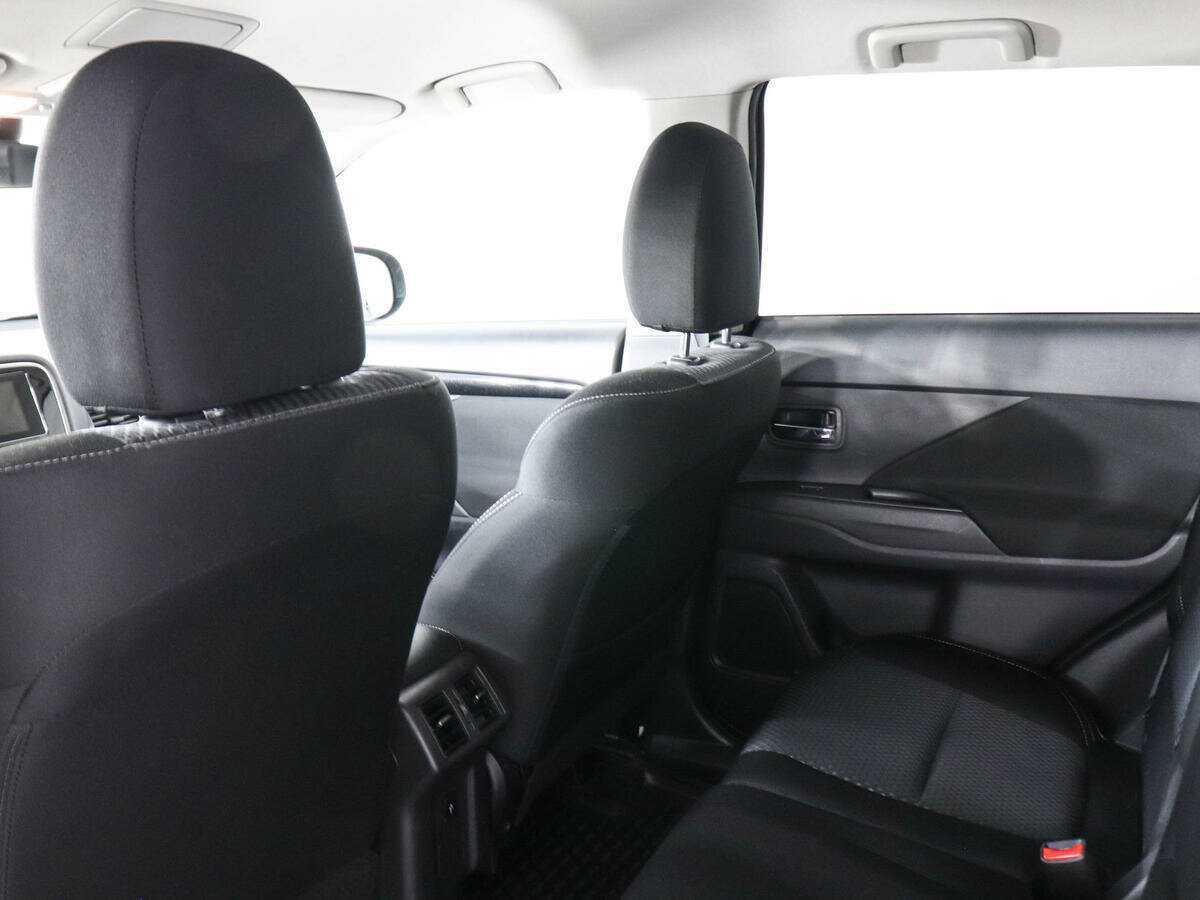 Mitsubishi Outlander, 2019 Фото №12