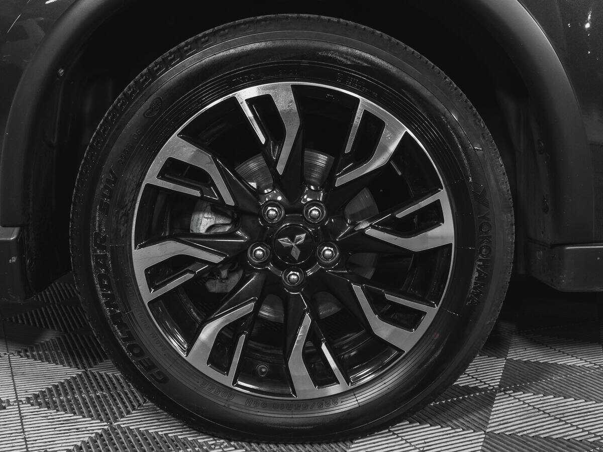 Mitsubishi Outlander, 2021 Фото №16