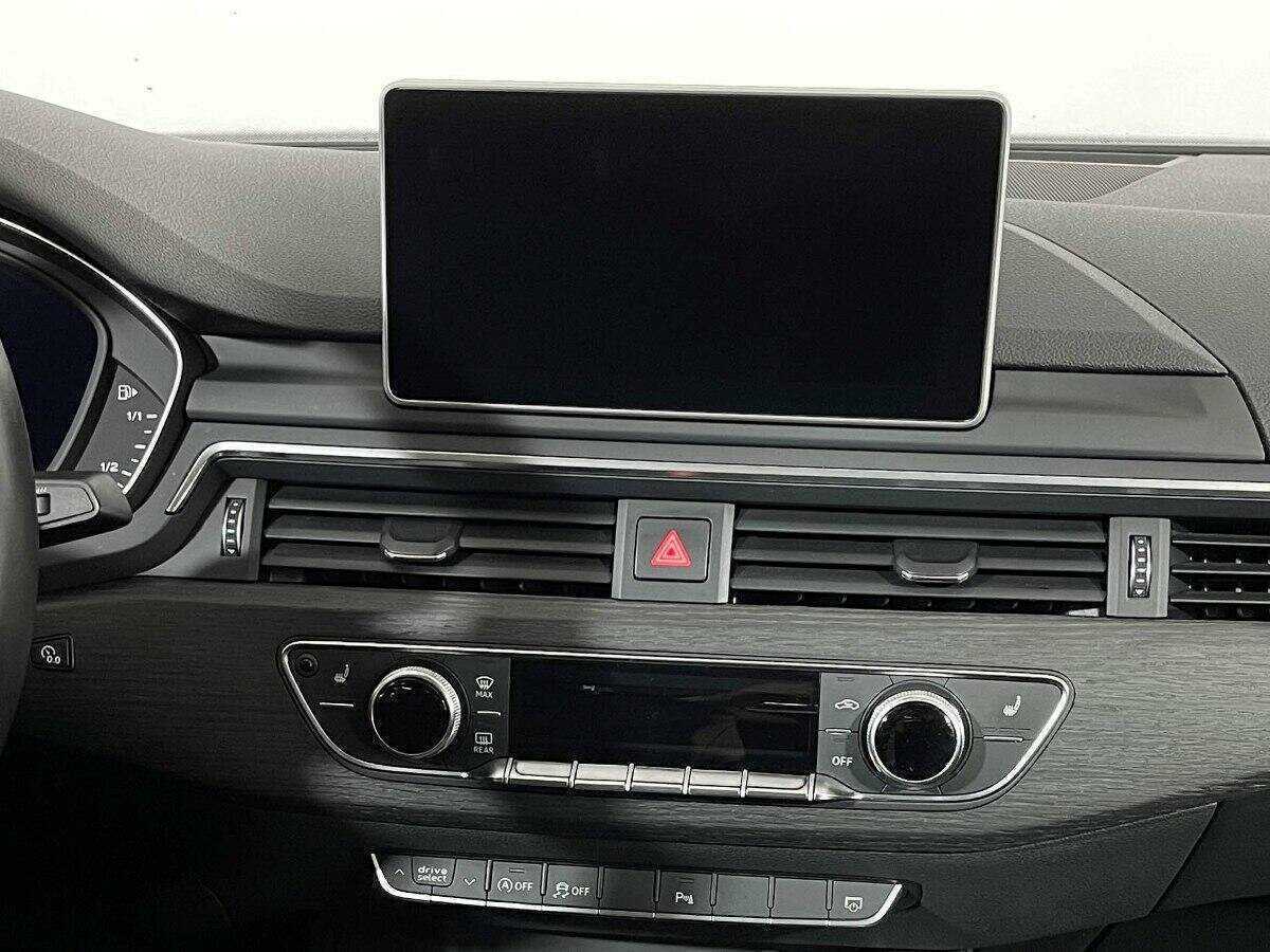 Audi A4, 2018 Фото №12