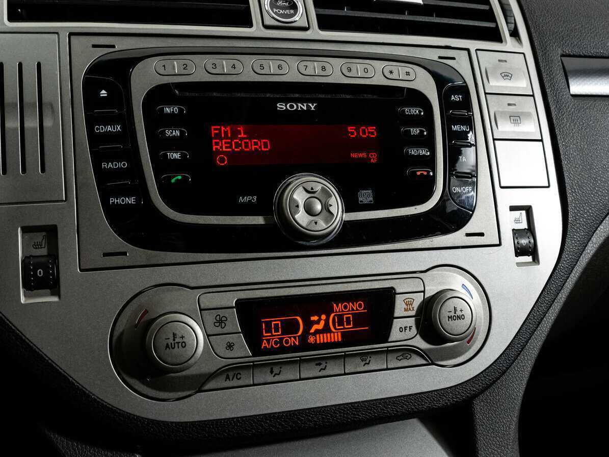 Ford Kuga, 2012 Фото №14