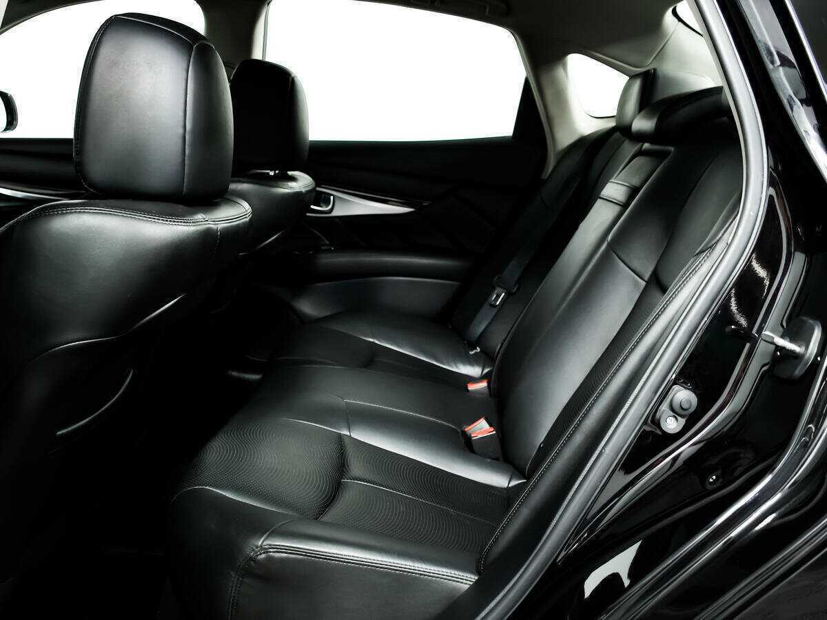 Infiniti Q70, 2016 Фото №12