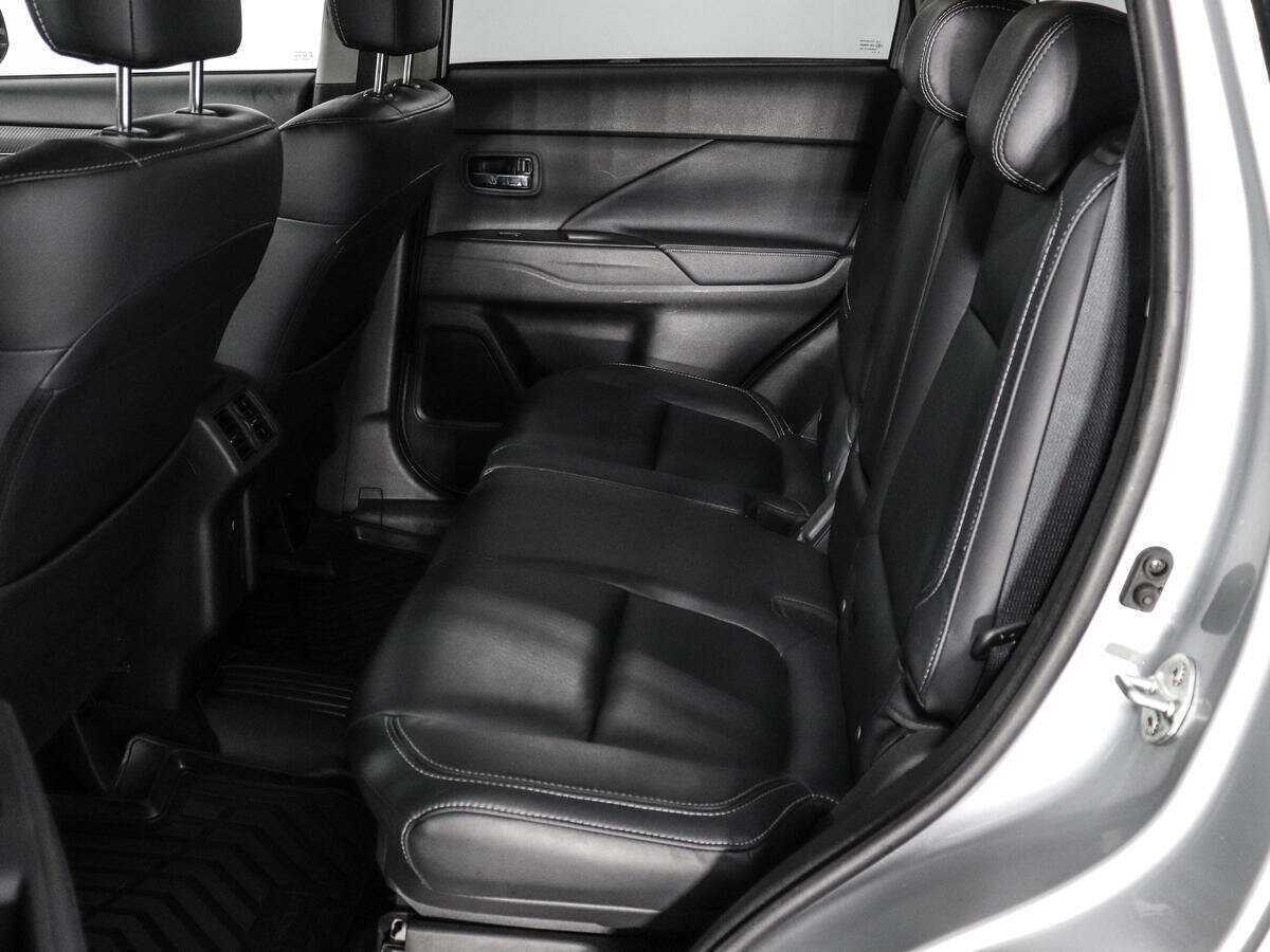 Mitsubishi Outlander, 2019 - 71 230 км. | Фото №8