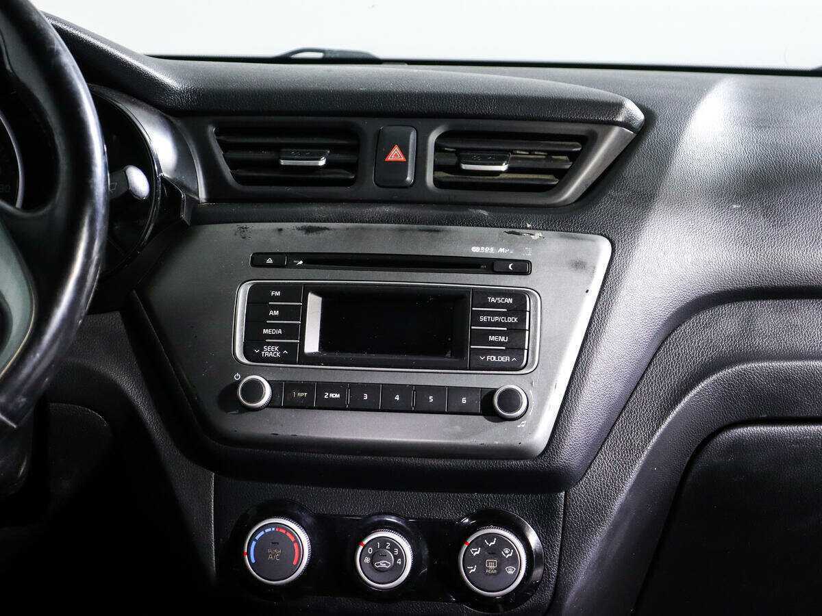 Kia Rio, 2017 Фото №13