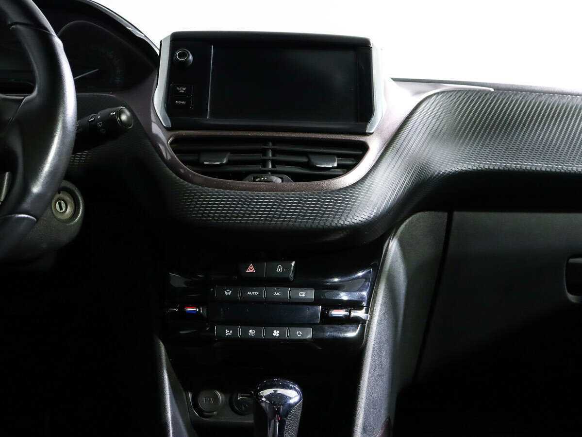 Peugeot 2008, 2014 Фото №11