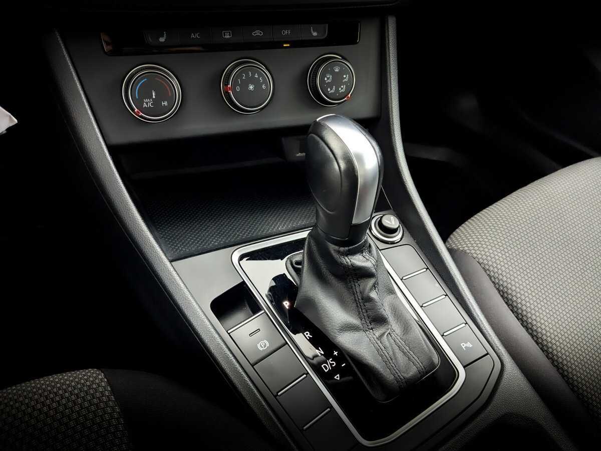 Volkswagen Jetta, 2020 Фото №21