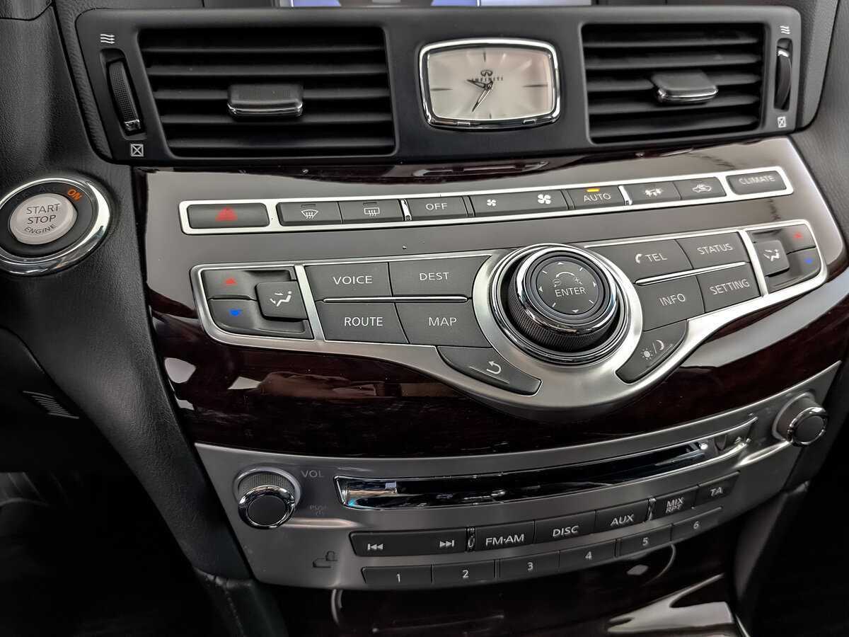 Infiniti Q70, 2014 Фото №23
