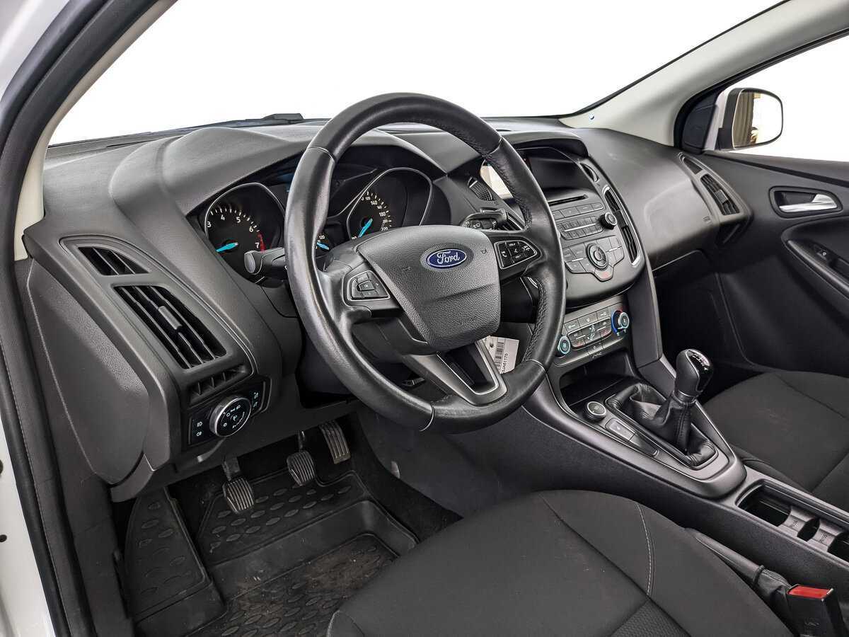 Ford Focus, 2018 Фото №11
