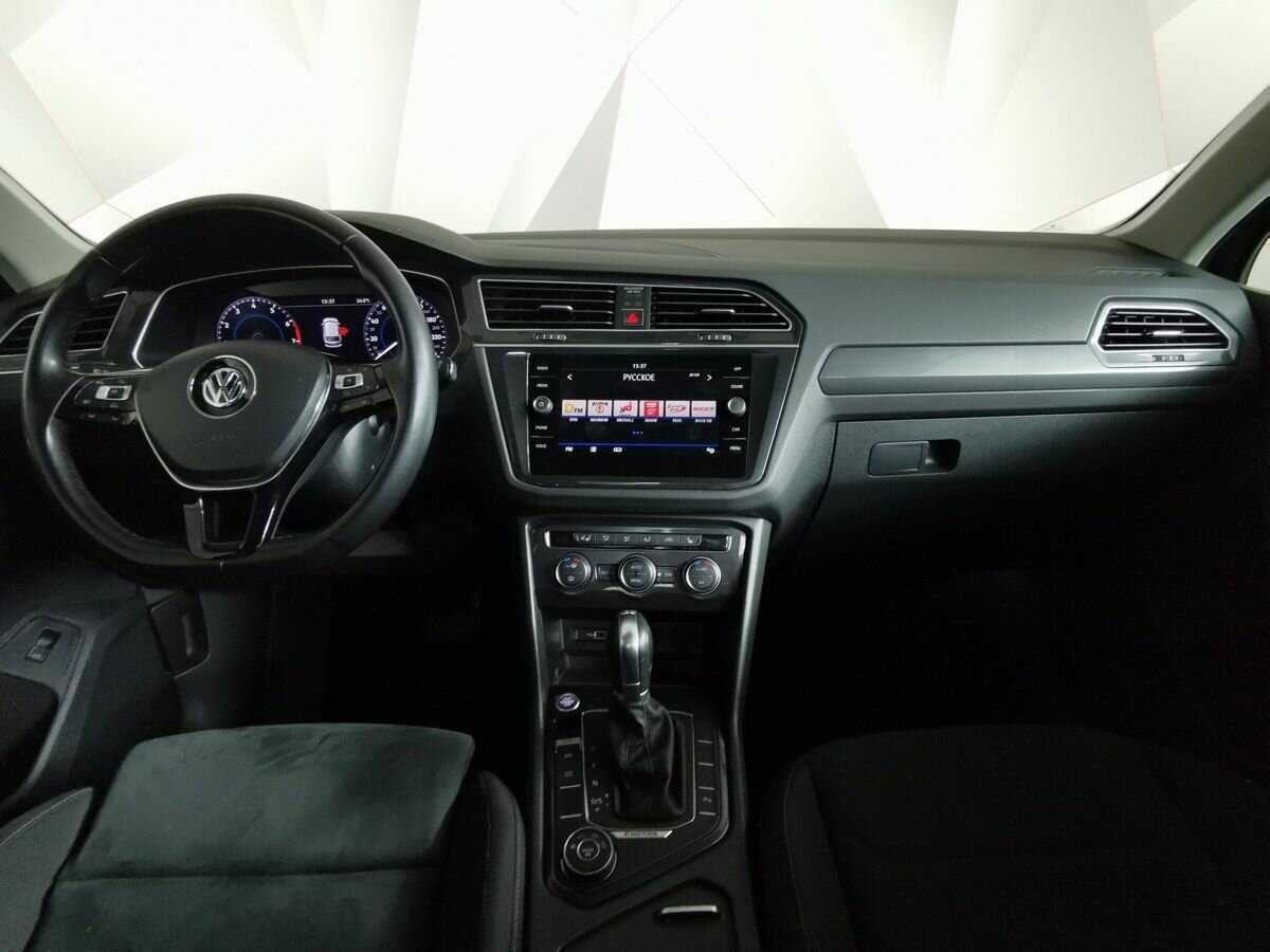 Volkswagen Tiguan, 2018 Фото №10