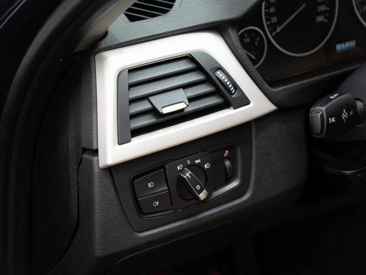 BMW 3 серии 316i, 2014 Фото №21