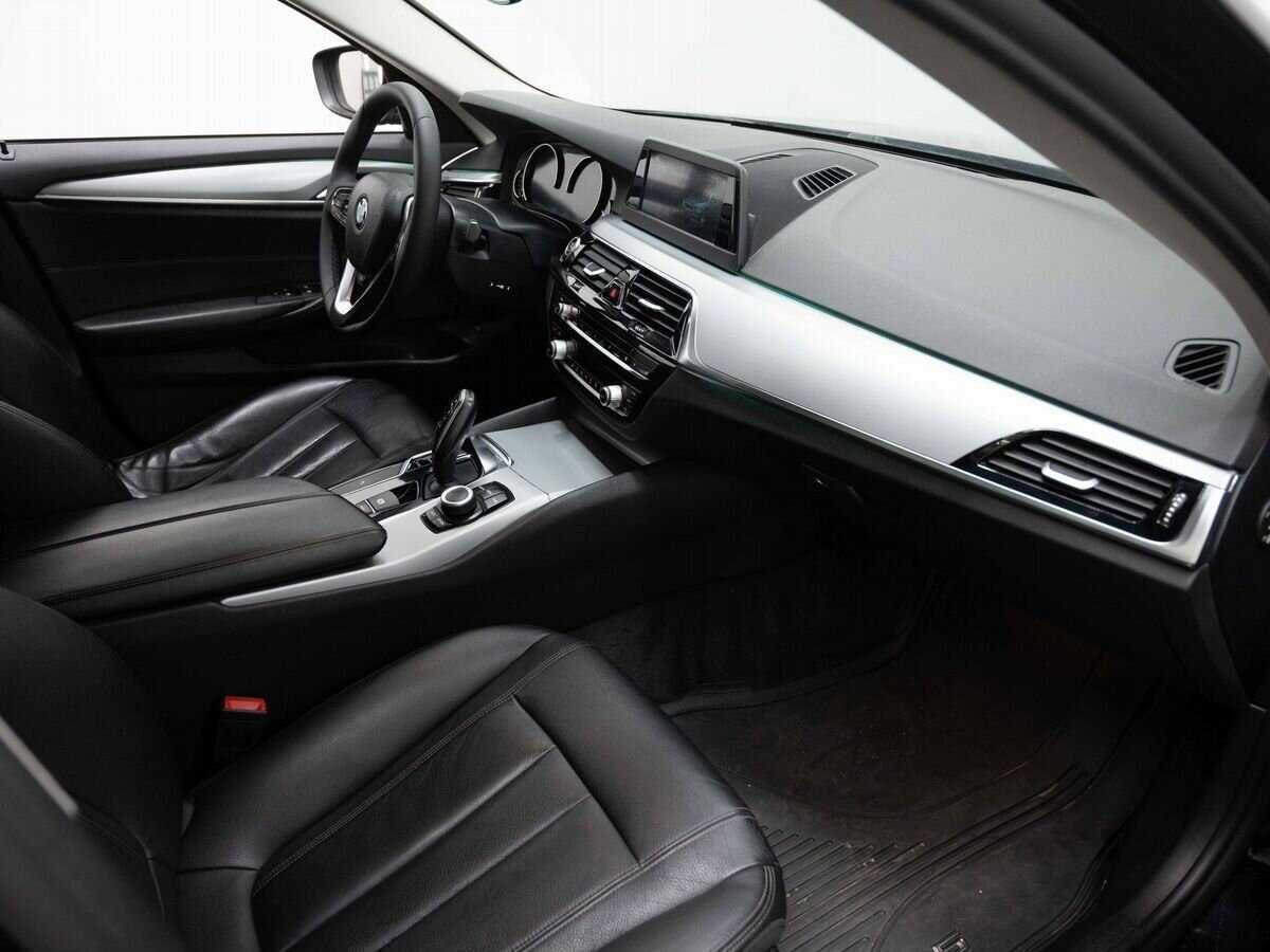 BMW 5 серии 520d, 2018 Фото №11