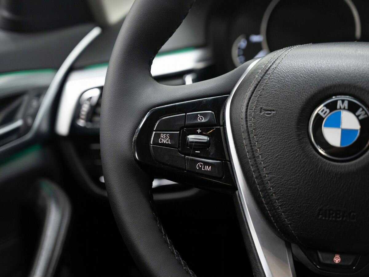 BMW 5 серии 520d, 2018 Фото №16