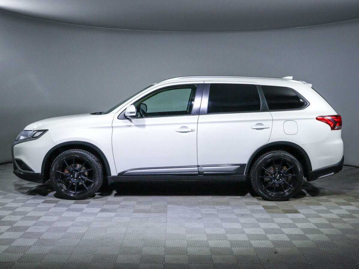 Mitsubishi Outlander, 2019 - 49 800 км. | Фото №8