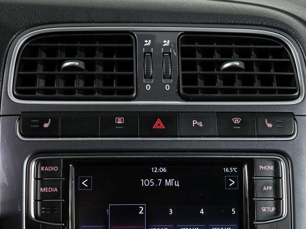 Volkswagen Polo, 2018 Фото №22