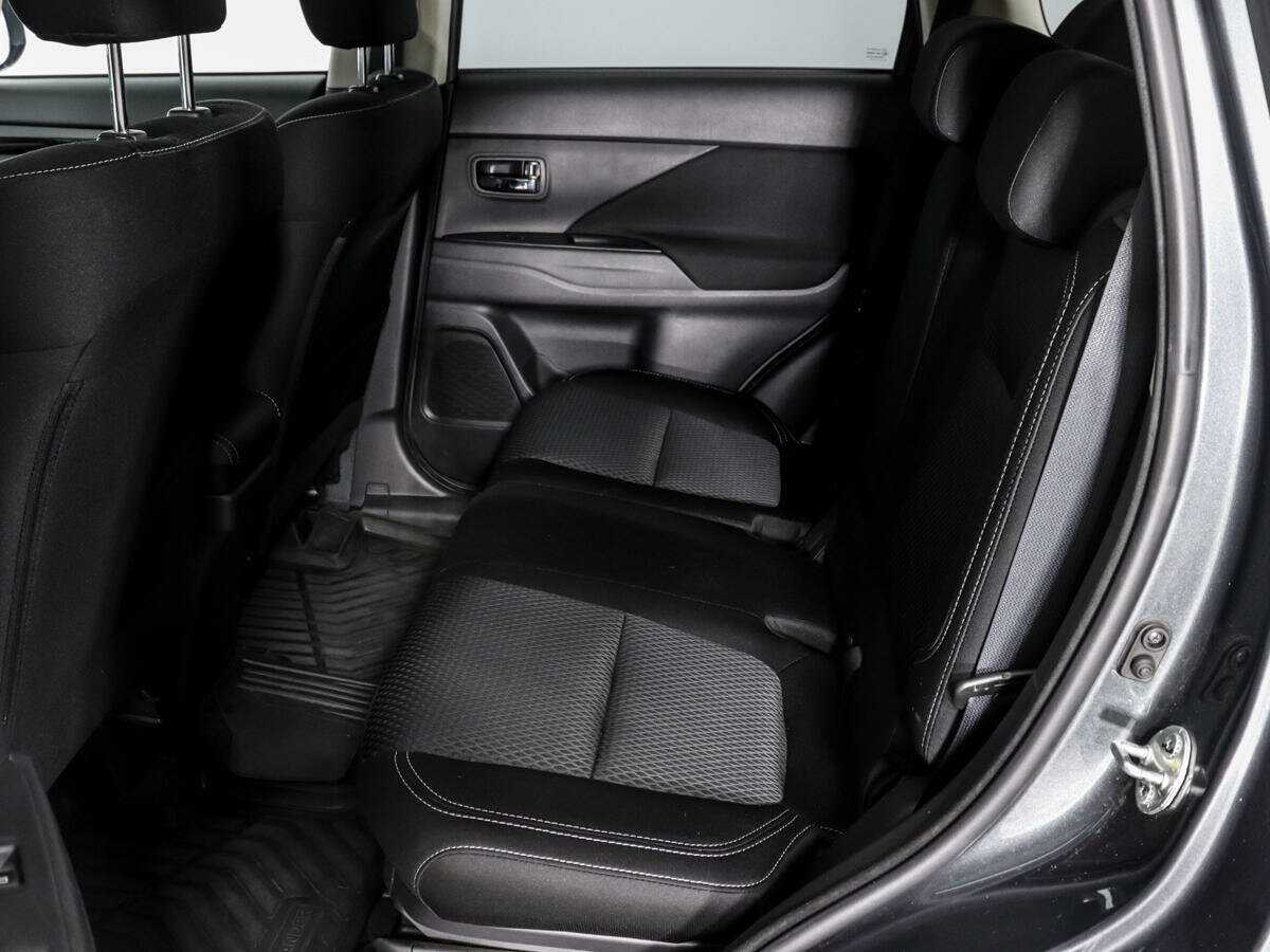 Mitsubishi Outlander, 2019 Фото №12