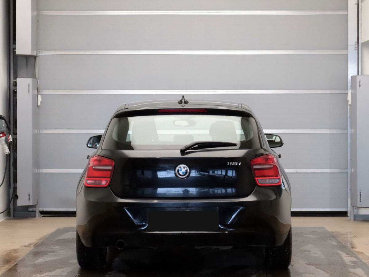 BMW 1 серии 118i, 2012 Фото №5