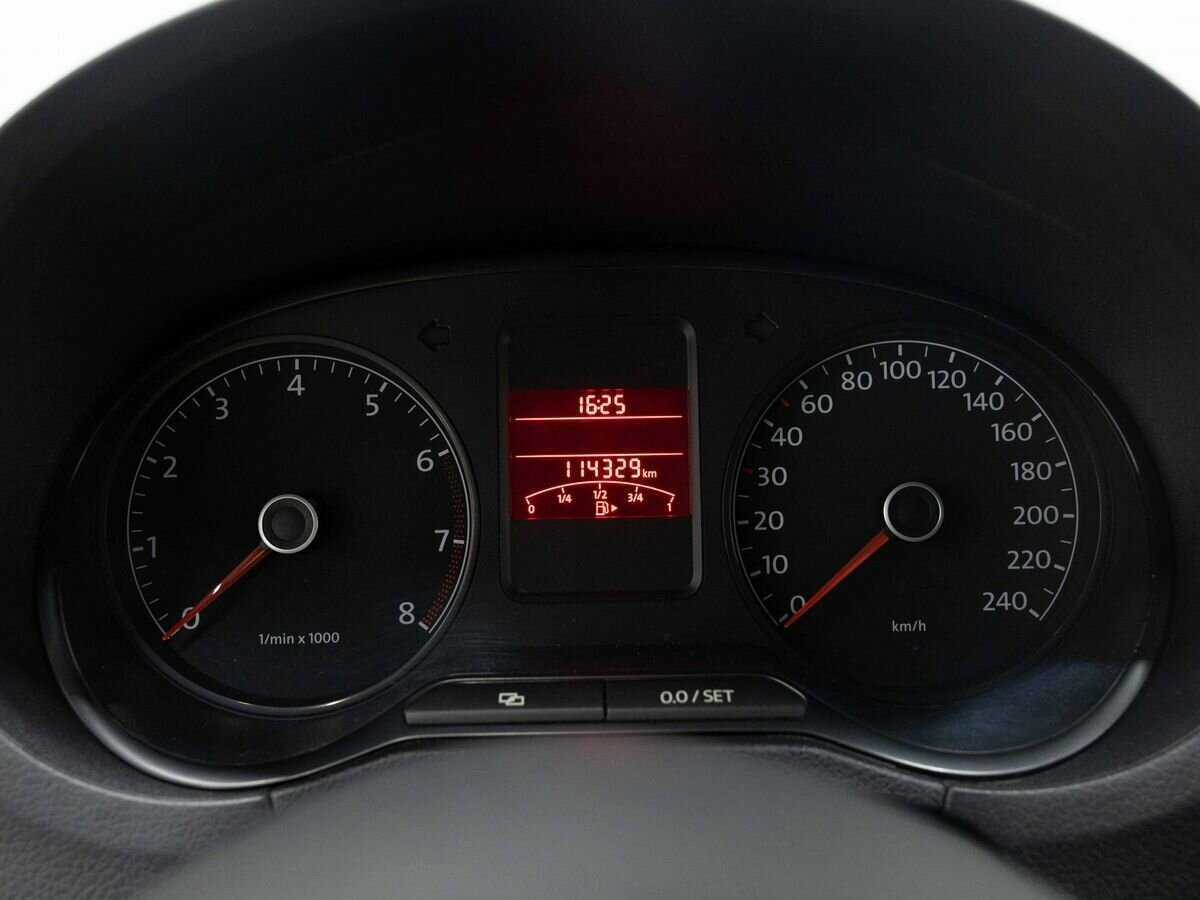 Volkswagen Polo, 2014 Фото №14