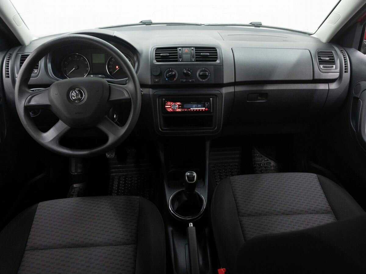Skoda Fabia, 2013 Фото №14