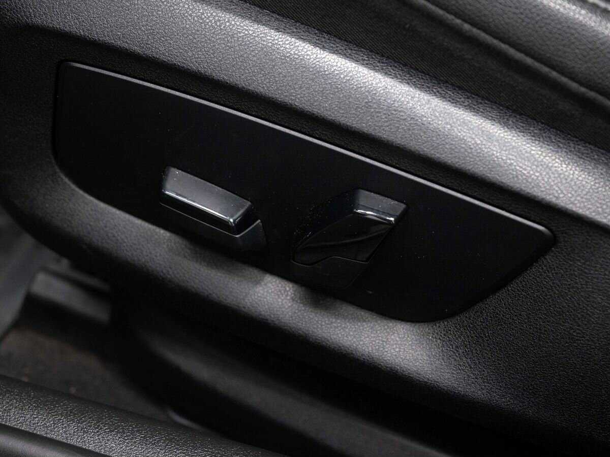 BMW 5 серии 520i, 2019 Фото №22