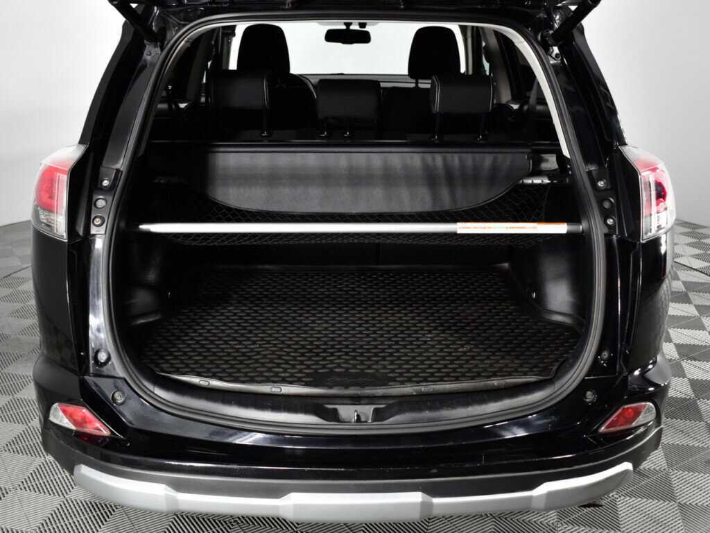 Toyota RAV4, 2018 Фото №16