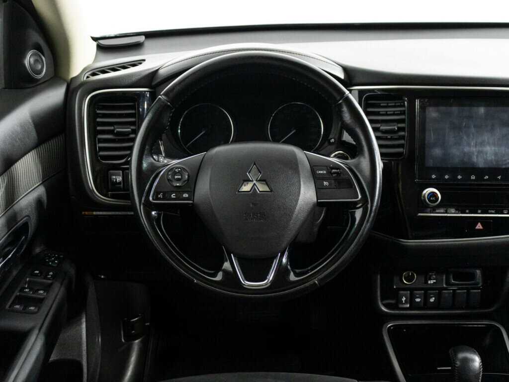 Mitsubishi Outlander, 2021 Фото №20