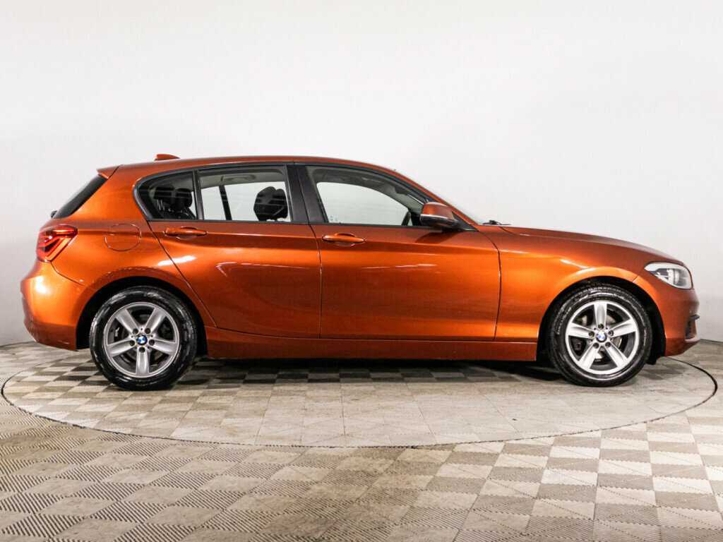 BMW 1 серии 118i, 2017 - 149 074 км. | Фото №4