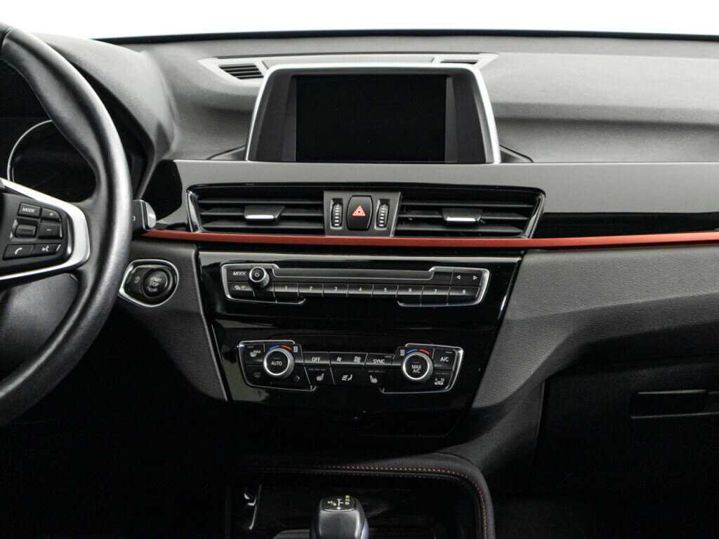 BMW X1 18d xDrive, 2018 Фото №14