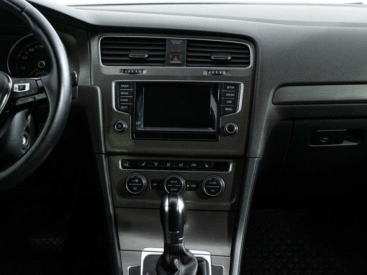 Volkswagen Golf, 2012 Фото №14