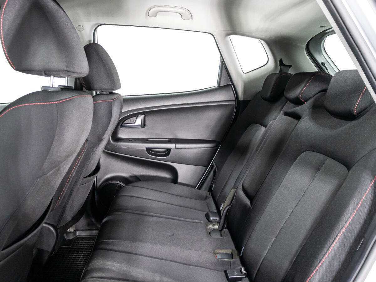 Kia Venga, 2015 Фото №10