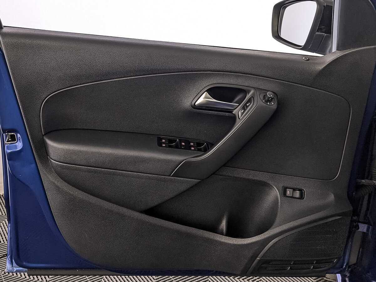 Volkswagen Polo, 2019 Фото №19