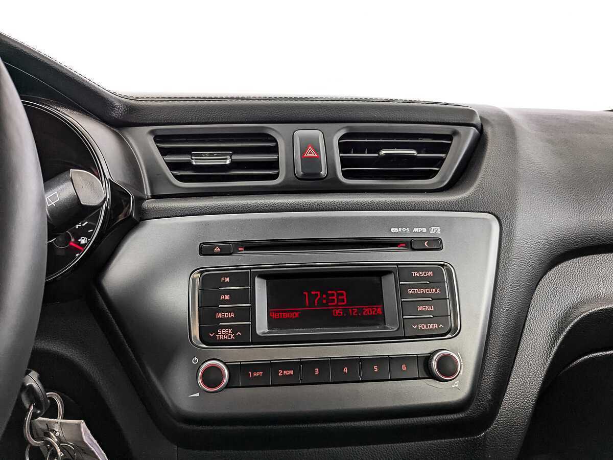 Kia Rio, 2016 Фото №17