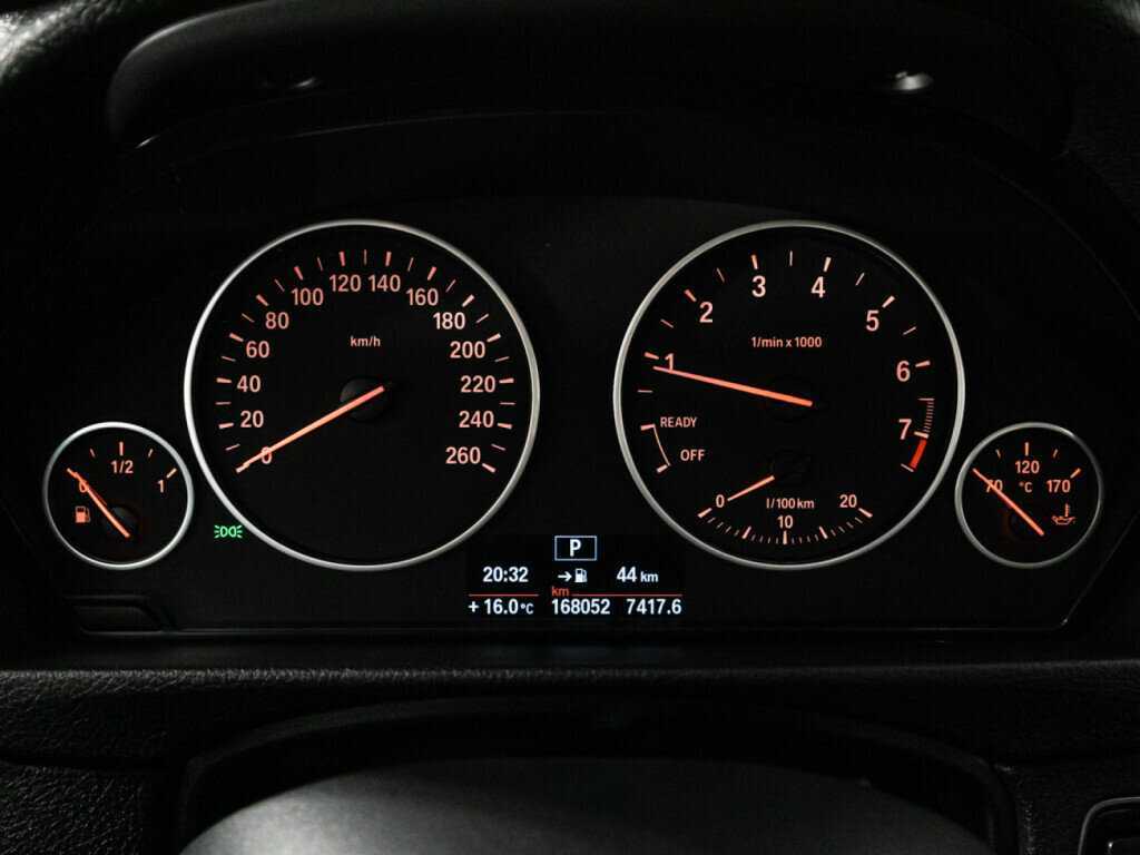 BMW 3 серии 316i, 2013 Фото №12