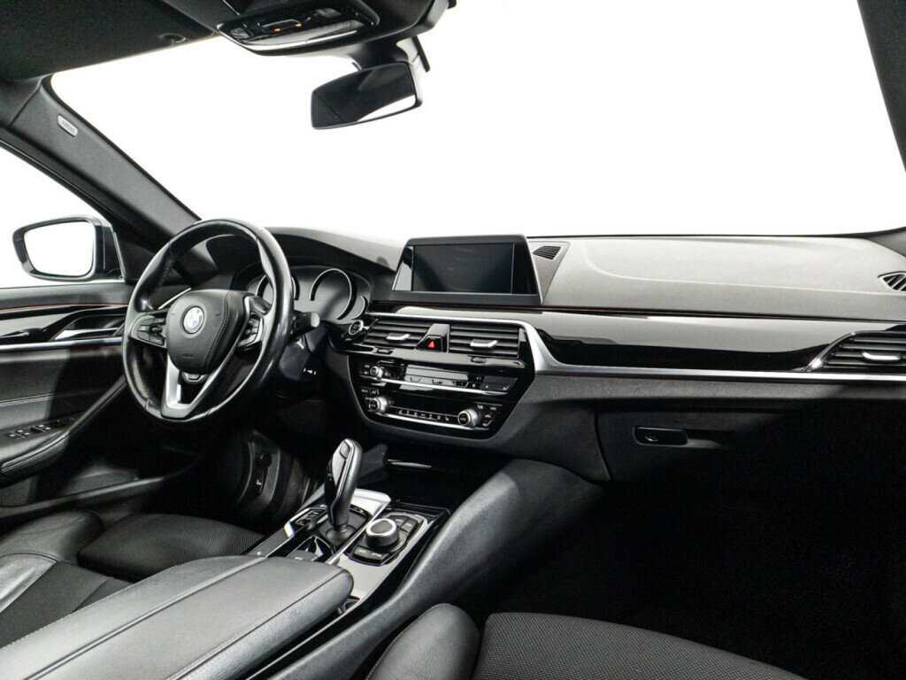 BMW 5 серии 520d, 2019 Фото №9